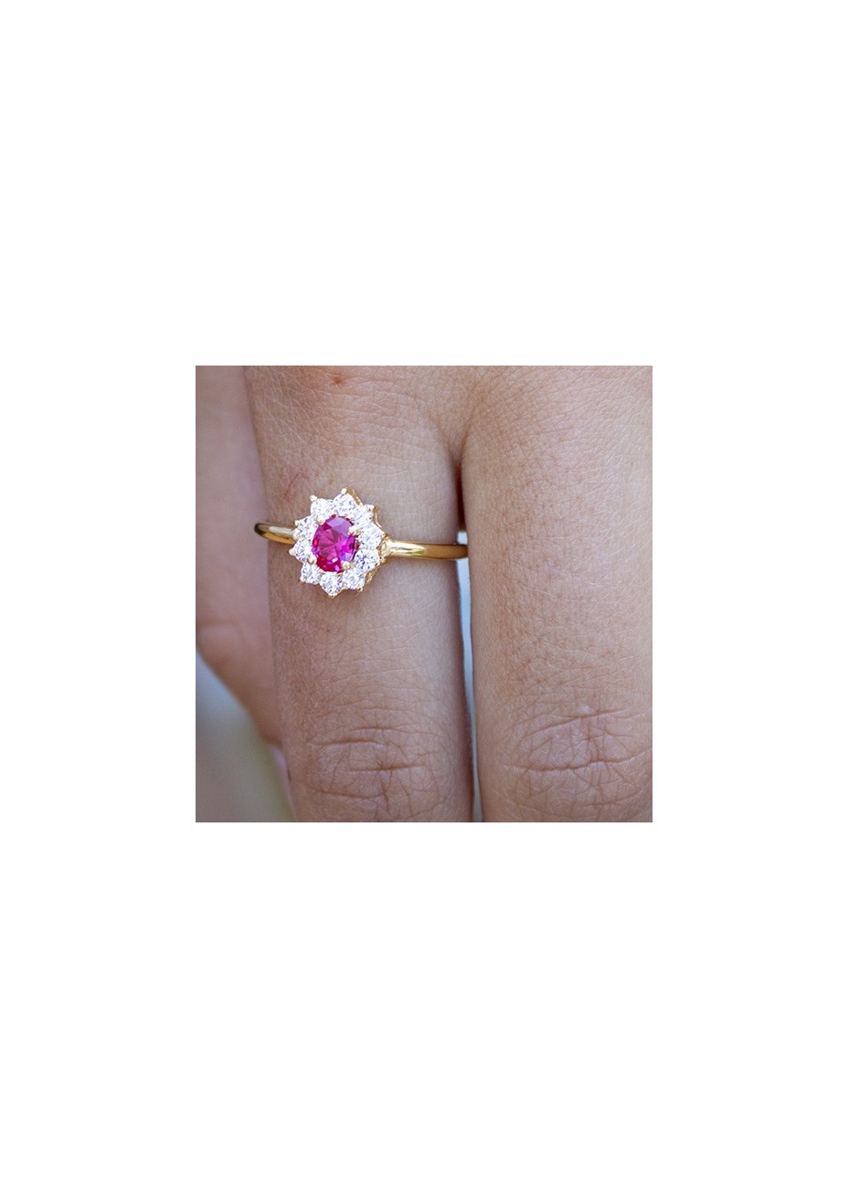 Anillo en Plata Sissi en Rubí Sintético y Circonita Blanca Gold