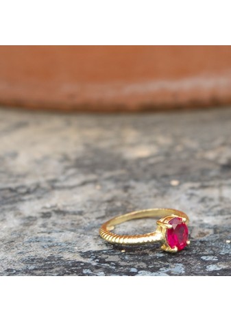 Anillo en Plata Ann Oval Rubí Sintético Gold