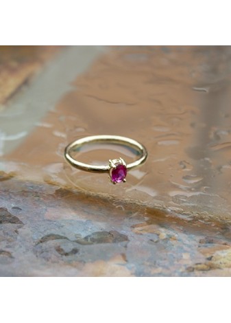 Anillo en Plata Uno Rubí...