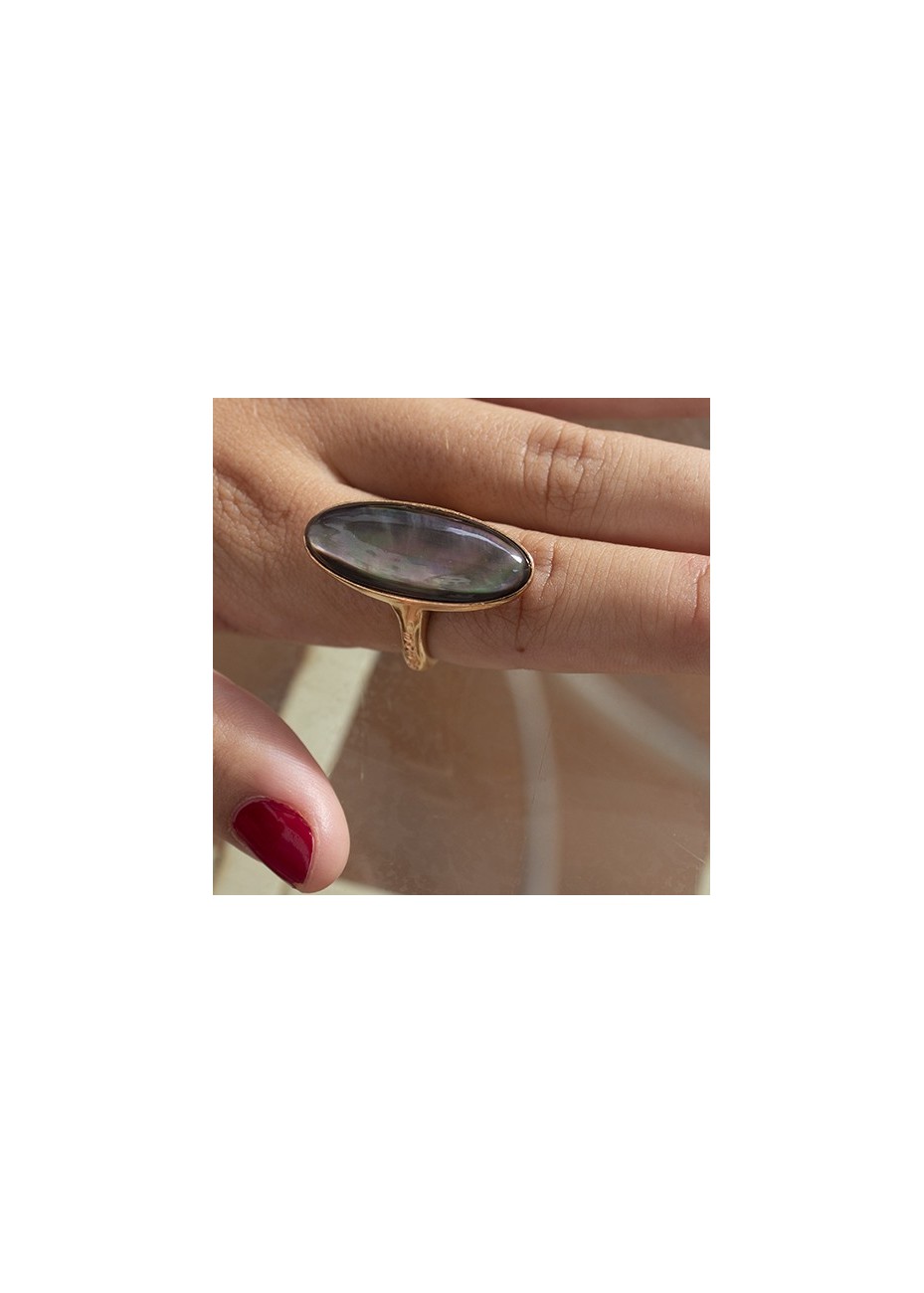 Anillo en Plata Madreperla Negra y Cristal de Roca de 30x12mm